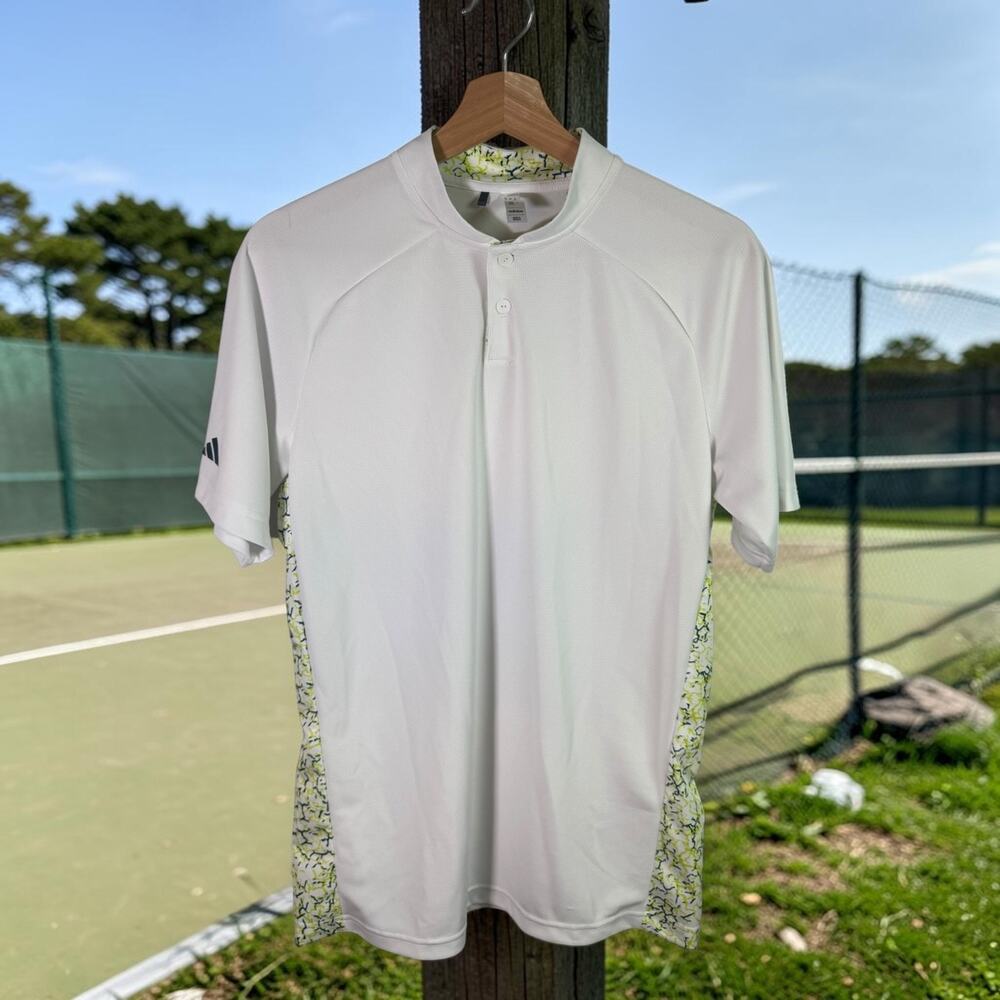Adidas Boys XL HY0199 White with Green Geometric Trim S/S Sport Collar Polo
